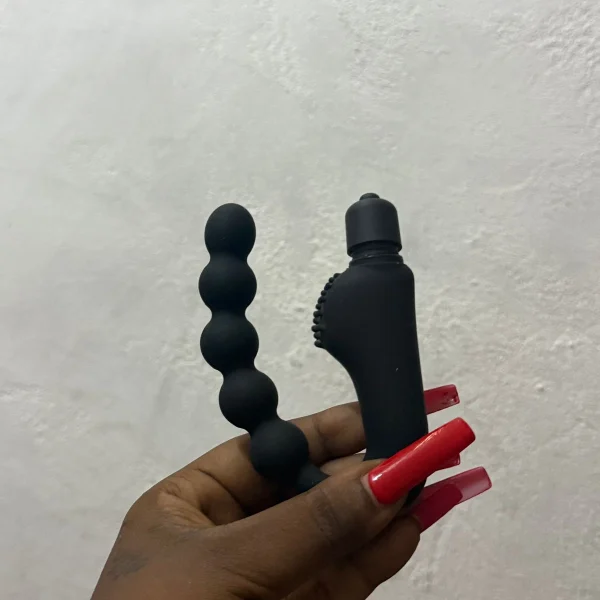 Black Vibrating anal beads & clit massager ~ AA Batteries